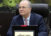 رئيس الوزراء يتفقد غرفة العمليات المشتركة للأجهزة الأمنية لمتابعة سير عملية الاقتراع