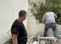 الاحتلال يُجبر مواطنين مقدسيين على هدم منزليهما