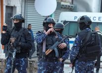 الأمن الفلسطيني: مستمرون في ملاحقة الخارجين عن القانون ببلدة بيت أمر