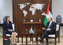 مصطفى يبحث مع نائب مستشار الأمن القومي البريطاني آخر التطورات