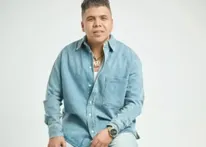 عمر كمال يثير الجدل: دعوة الكعبة استُجيبت وحرمتني من الزواج