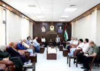 طقاطقه يستقبل وفداً من وزارة الأشغال العامة والإسكان ويناقشان مجموعة من المواضيع والإحتياجات