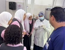 طلاب ثانوية الاستجابة يتعرفون على بيئة العمل الطبي خلال زيارة ميدانية إلى مستشفى الراعي