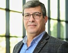 الدكتور جواد أبو طير يحصل على درجة البروفيسور