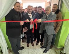 "التربية" تفتتح ثلاث مدارس في الظاهرية ودورا