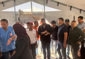 شبيبة فتح وبرلمان الشباب الفلسطيني يشاركان في حملة التبرع بالدم "قطرة منك.. أمل لهم"