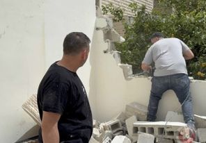 الاحتلال يُجبر مواطنين مقدسيين على هدم منزليهما