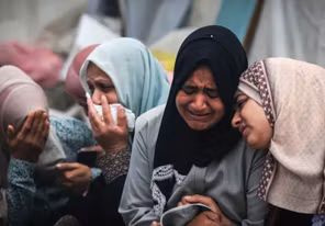 6 شهداء بينهم زوجان وطفل في غارات إسرائيلية على قطاع غزة