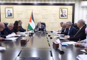 رئيس الوزراء يترأس اجتماع لجنة القدس الوزارية الدائمة