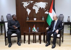 مصطفى يبحث مع "كتاب أفريقيا" دعم القضية والرواية الفلسطينية