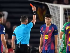 كوبارسي بعد طرده في لقاء أتلتيكو مدريد .. "أتحمل المسؤولية"