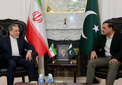 عراقجي يسلم باكستان مطالبها وتحفظاتها بشأن الطروحات الأمريكية للمفاوضات