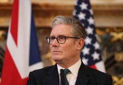 بريطانيا: العملية العسكرية الأمريكية ضد إيران ليست حربنا