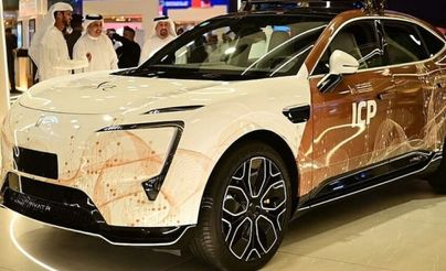 الإمارات تكشف عن سيارة ذكية للكشف الفوري عن مخالفي الإقامة