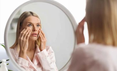 دليل شامل لروتين العناية بالبشرة للأمهات: خطوات تحافظين بها على شباب بشرتكِ