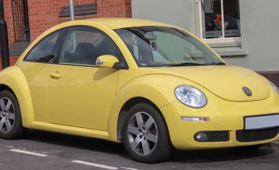 أقدم سيارة فولكس فاغن بيتل بالعالم تعود للحياة بعد رحلة طويلة