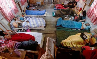 شاهد: مسابقة غريبة لمعرفة الشخص الأكثر كسلاً قيمتُها نحو 1000 دولار