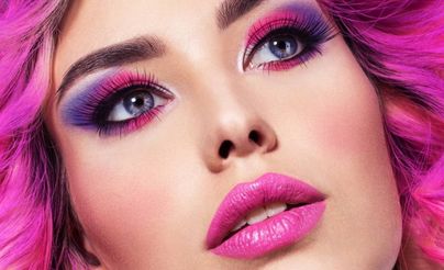 مكياج باللون الوردي.. إطلالات أنيقة ومميزة لشهر أكتوبر الوردي