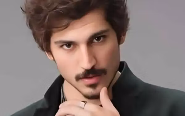 نقل الفنان التركي أوكتاي تشوبوك إلى العناية المركزة