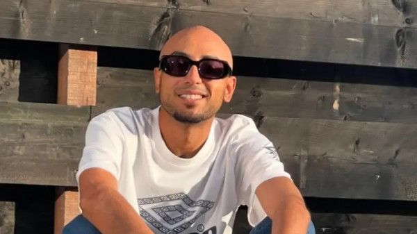 وفاة صاحب أغنية "إخواتي" عن 30 عاماً بعد إصابته بسرطان المخ